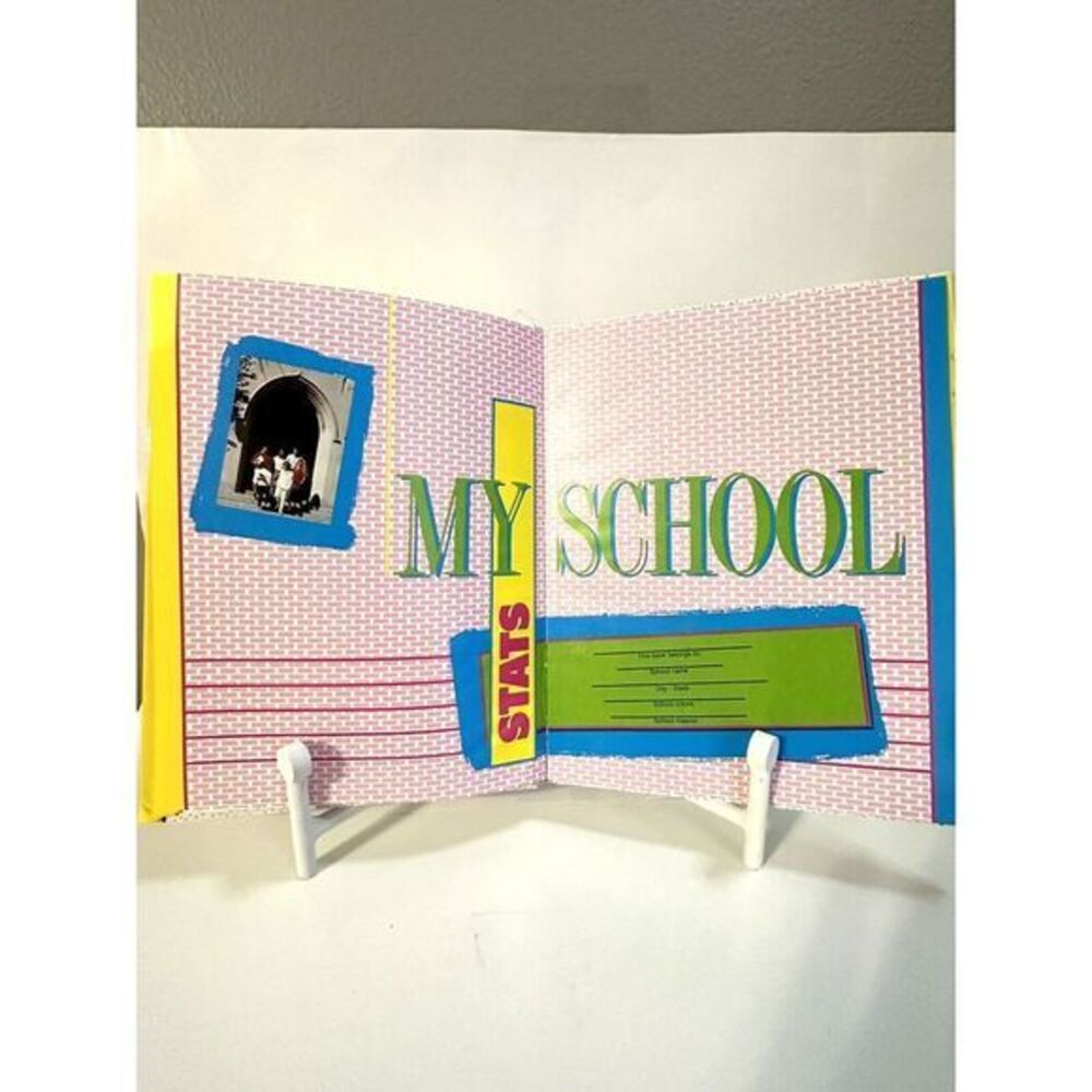 NEW VTG Senior Memory Book 1990's Pop Art High School Collectors Scrapbook Rare‎ - Picture 2 of 9